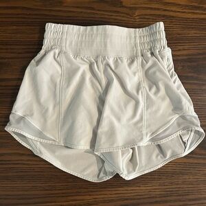 Lululemon Hotty Hot Short 4”